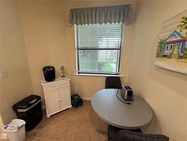 Building Photo - 20096 Pezzana Dr