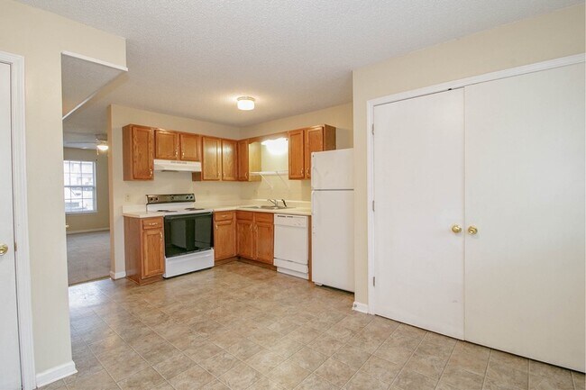 Building Photo - 117 Hickory Trace Rd
