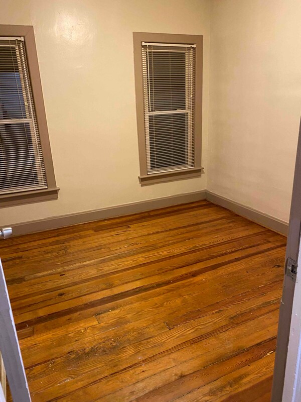 Building Photo - 435 N Mulberry St