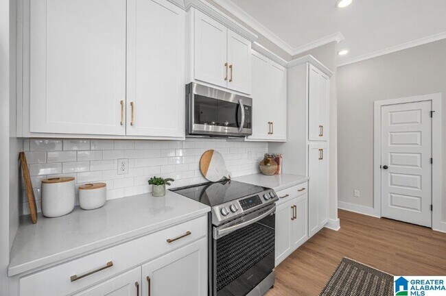 Building Photo - 4690 Everlee Pkwy