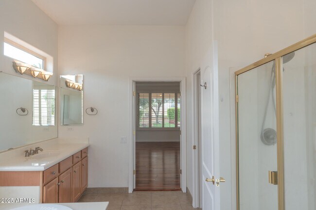 Building Photo - 13417 W La Vina Dr