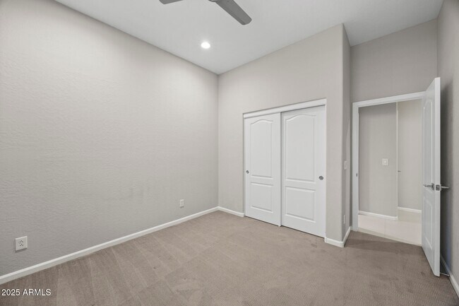 Building Photo - 16861 N 106th Way