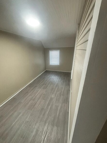 Building Photo - 352 Springfield Ave