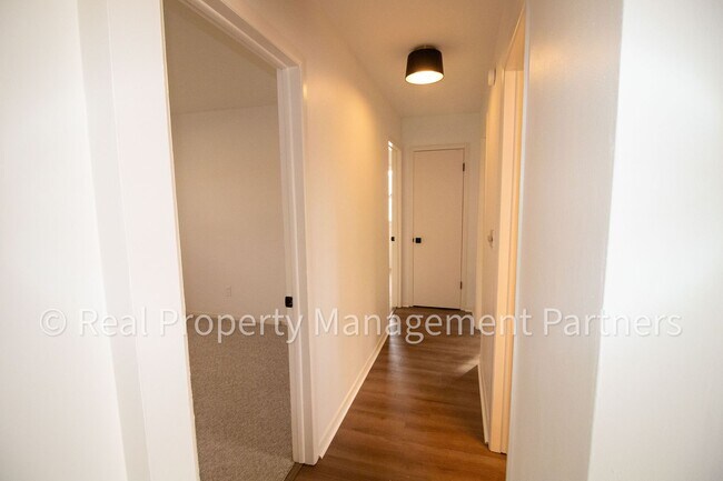 Building Photo - Fully Renovated 5 Bed, 2 Bath Home Near Breton Village