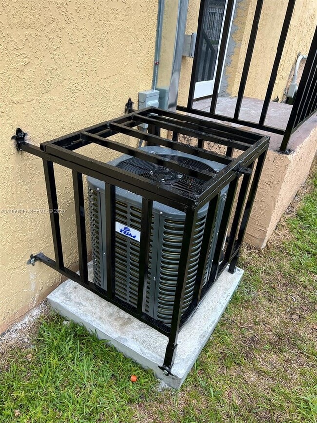 Building Photo - 1490 NW 38th St