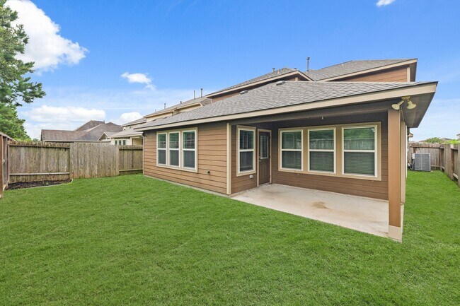 Building Photo - 16401 Olive Sparrow Dr