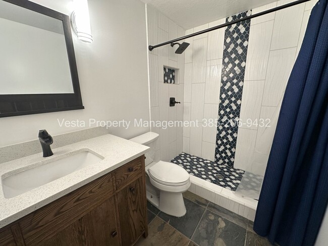 Building Photo - 1526 N 2530 W