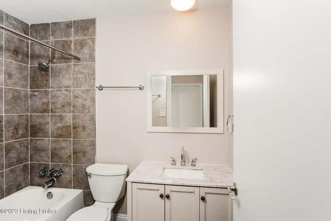 Building Photo - 3500 Pirogue Rd