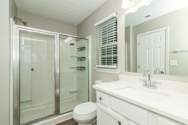 Building Photo - 187 Topaz Dr