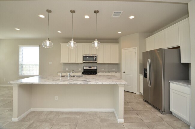 Building Photo - 3502 Gannan Lake Ct