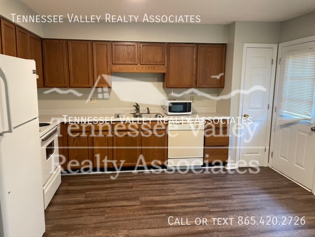 Building Photo - 800 Kirk Ave