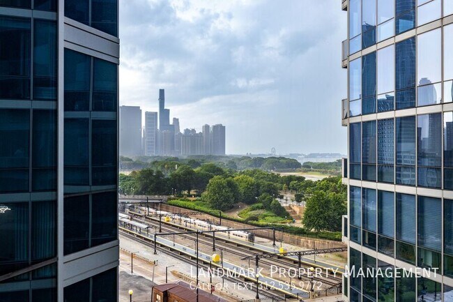 Building Photo - 1201 S Prairie Ave
