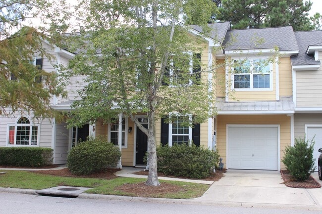 Building Photo - Wellstone Townhouse