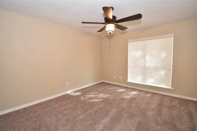 Building Photo - 1330 Westgreen Blvd