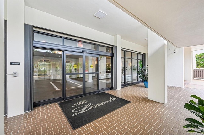 Building Photo - 2400 Presidential Way