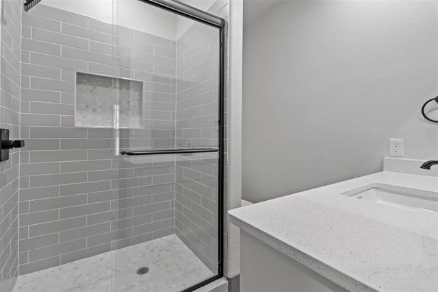 Building Photo - 405 W Hull St