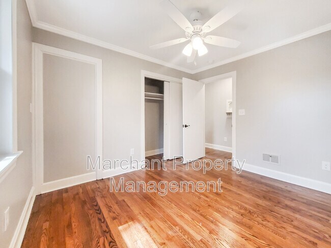 Building Photo - 103 Robin Hood Rd