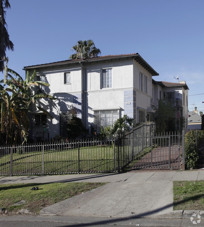 Building Photo - 121-123 N Catalina St