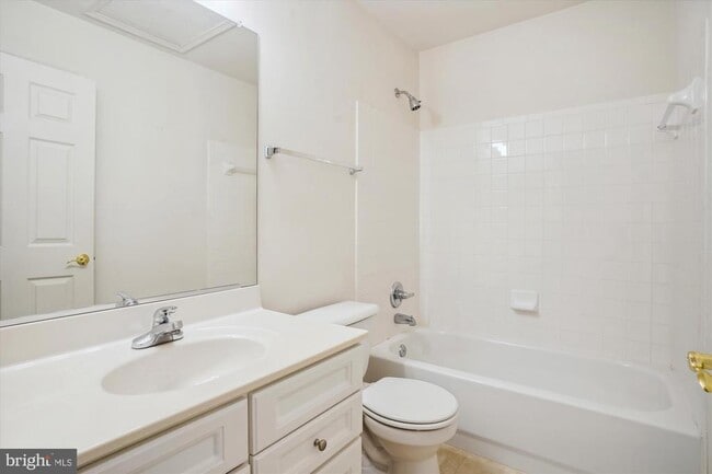 Building Photo - 8427 Carmela Cir