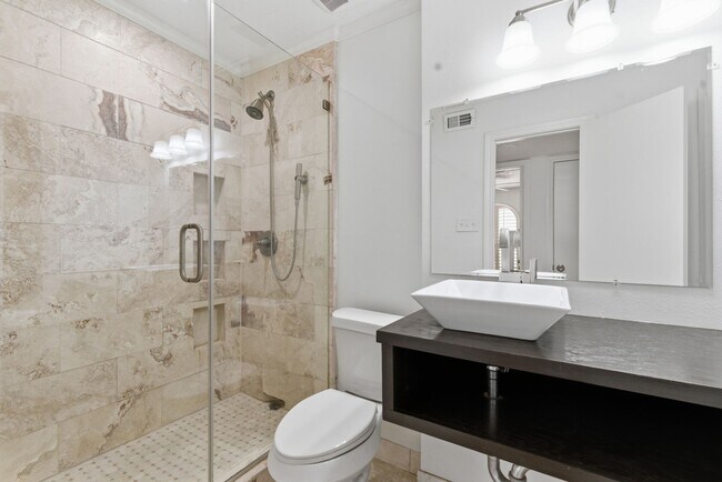 Building Photo - 11631 Inga Ln