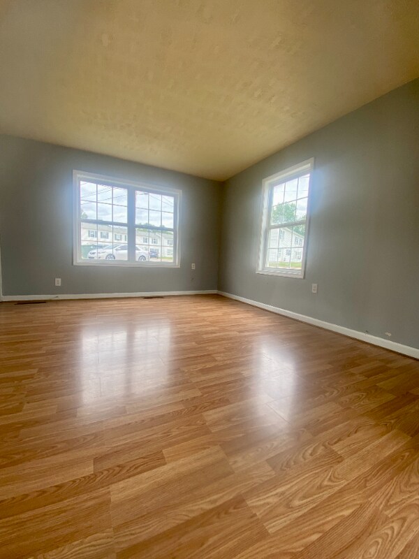 Building Photo - 14 N Ritchie Ave