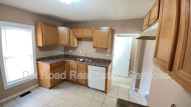 Building Photo - 1007 Elwood St