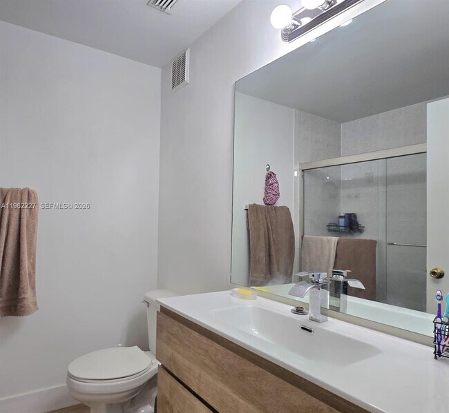 Building Photo - 11405 NW 62nd Terrace