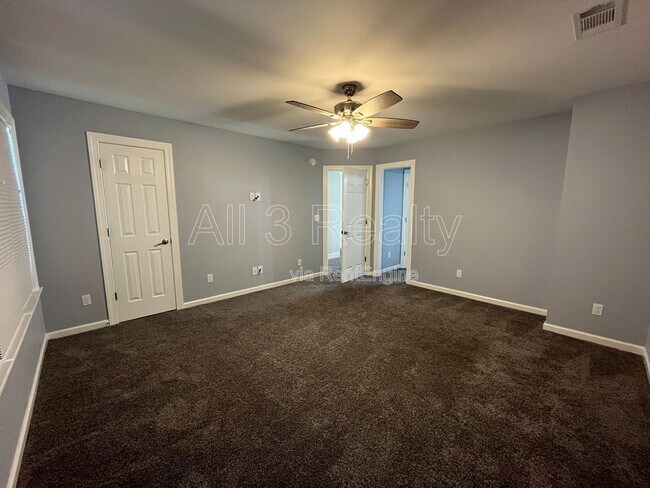 Building Photo - 1924 Wyngate Loop