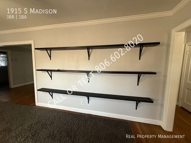 Building Photo - 1915 S Madison-