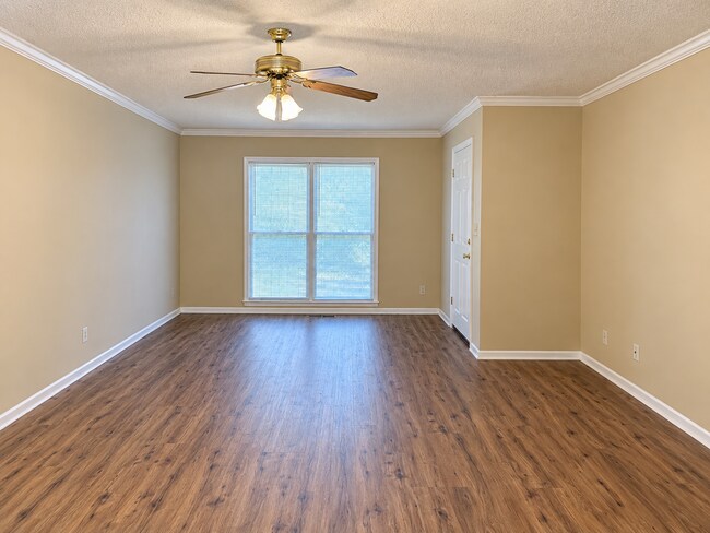 Building Photo - 3813 Mayfair Ln