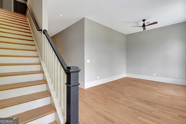 Building Photo - 10659 Serenbe Ln