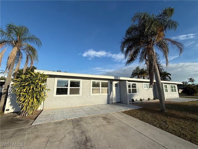 Building Photo - 6675 Fiesta Way