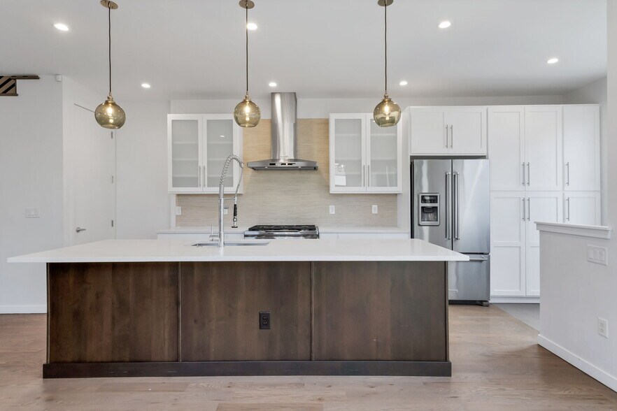 Building Photo - 3633 Pecos St