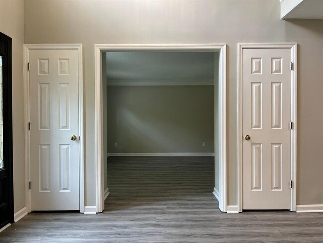 Building Photo - 1397 Wynford Gate