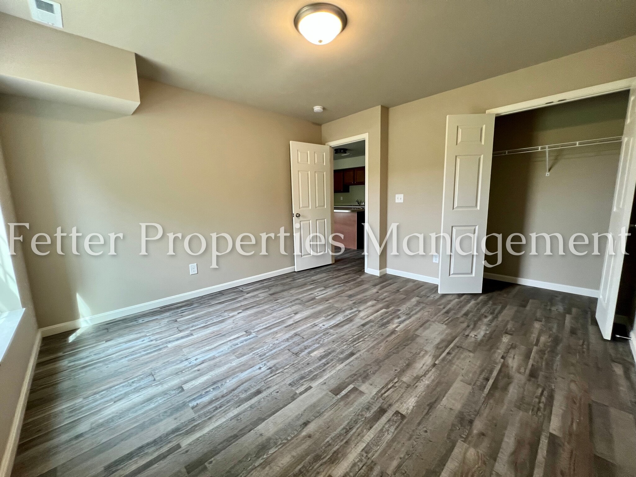 Building Photo - 5284 Canyon Cir