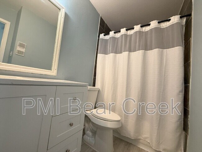 Building Photo - 8523 Hearth Dr