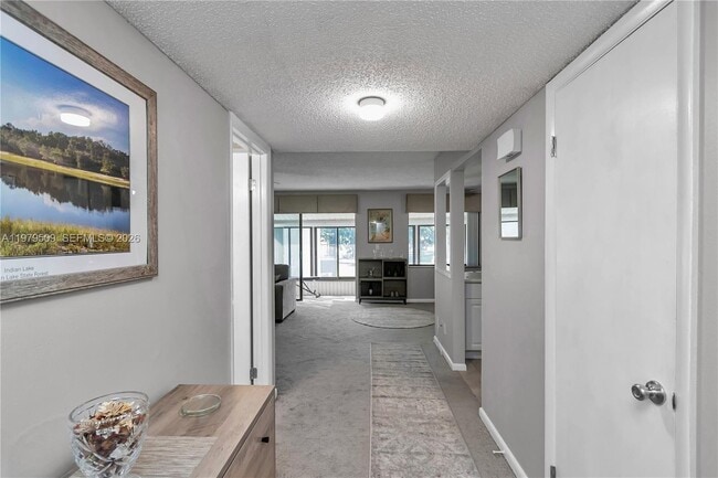 Building Photo - 737 Midway Dr