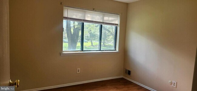 Building Photo - 124 Wood Mill Dr