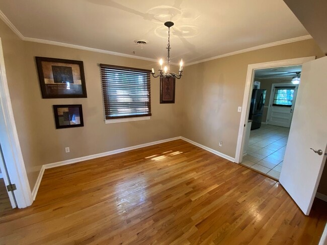 Building Photo - Kennedy Drive Retreat - 4 bedrm with bonus and billards room