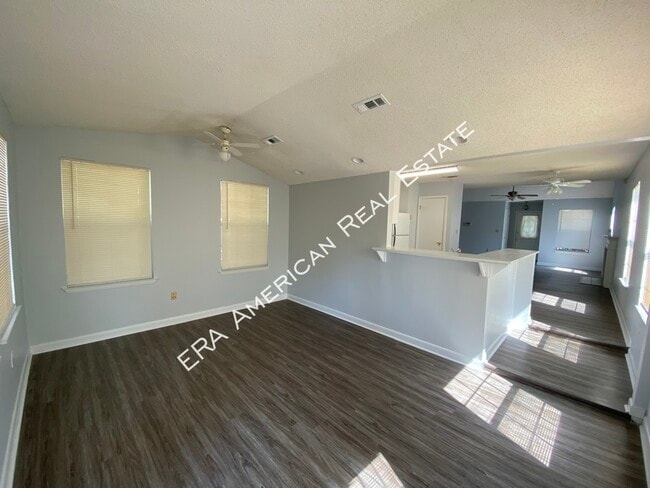 Building Photo - 169 Wright Cir