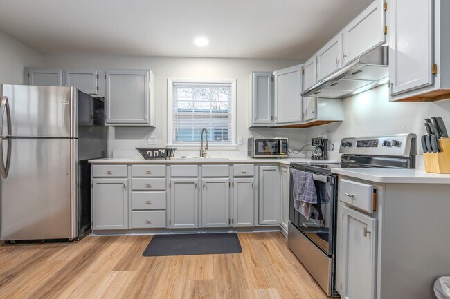 Building Photo - 12225 Chicamauga Trail SE