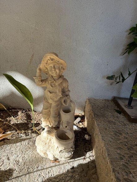 Building Photo - 17249 Flanders St