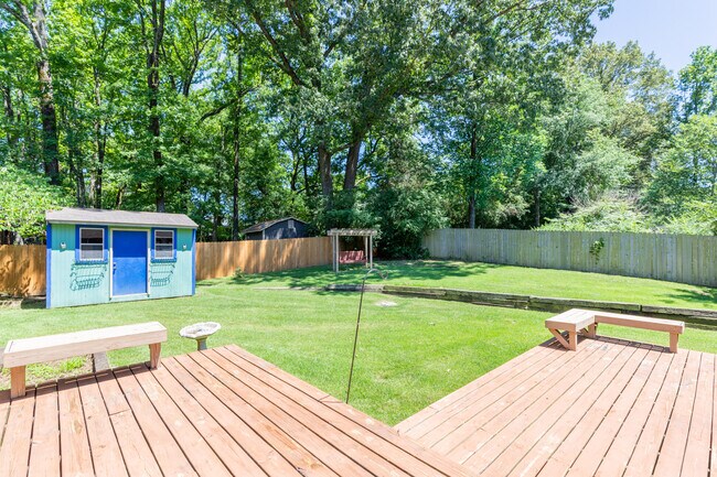 Building Photo - 8501 Buckthorn Dr