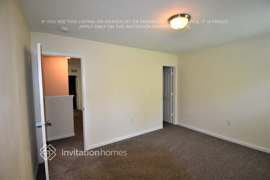 Building Photo - 12927 Settlers Trail Ct