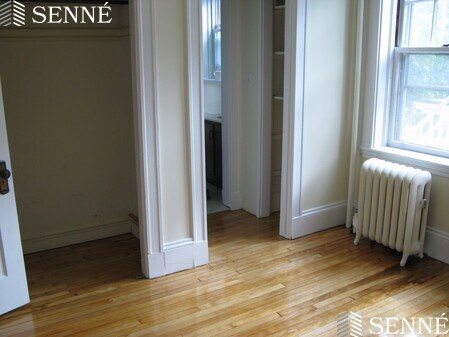 Building Photo - 44 Langdon St