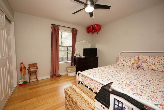 Building Photo - Great Location in Niceville