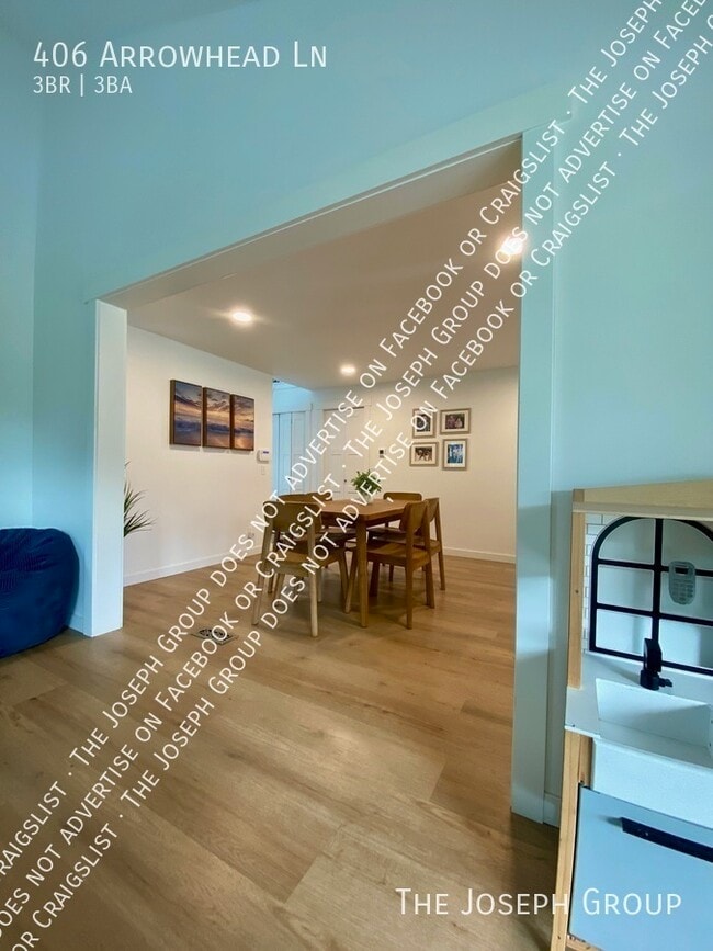 Building Photo - 406 Arrowhead Ln