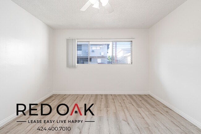 Building Photo - 500 S Eremland Dr