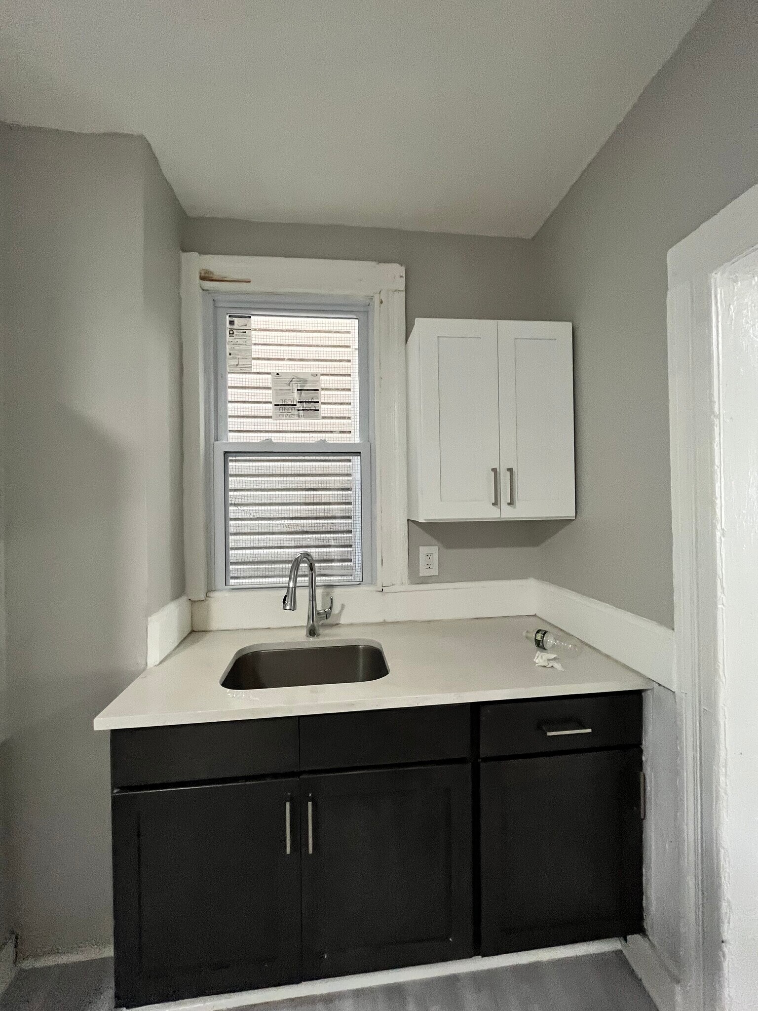 Building Photo - 77 2nd St