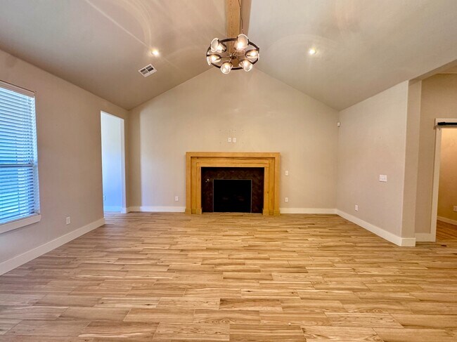 Building Photo - 1308 Lemon Ranch Rd